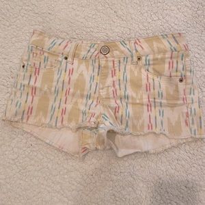 Mossimo Multi-Colored Stretchy Shorts 💓💚💙💛🤍